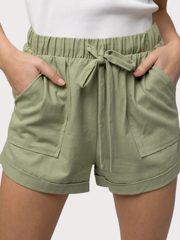 women's pull-on cuffed linen shorts in green